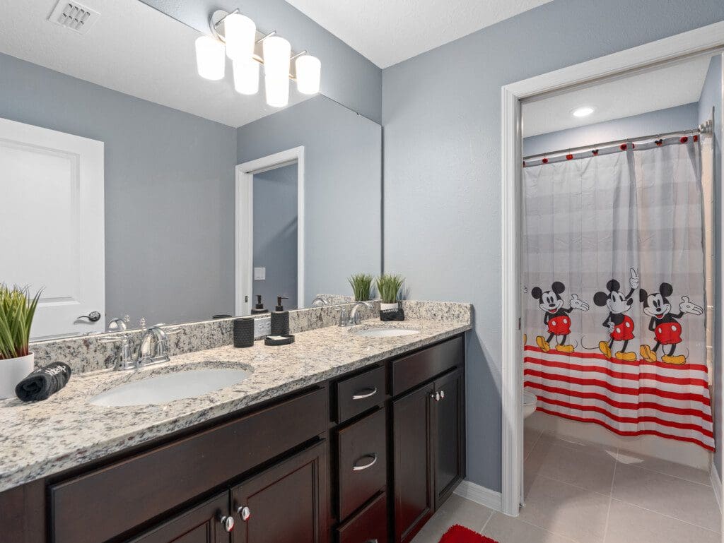 Jack & Jill Bath