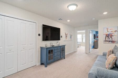 2d39d2b27d7a4fdbaa8adb16bc17183e.jpg