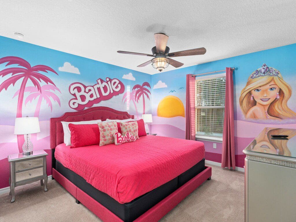 Barbie room with king bed at Chillax Inn Kaipo