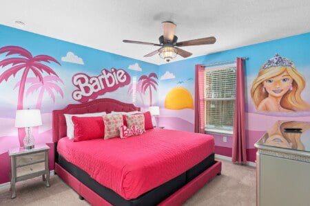 Barbie room with king bed at Chillax Inn Kaipo