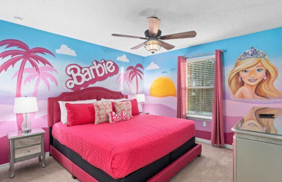 Barbie room with king bed at Chillax Inn Kaipo